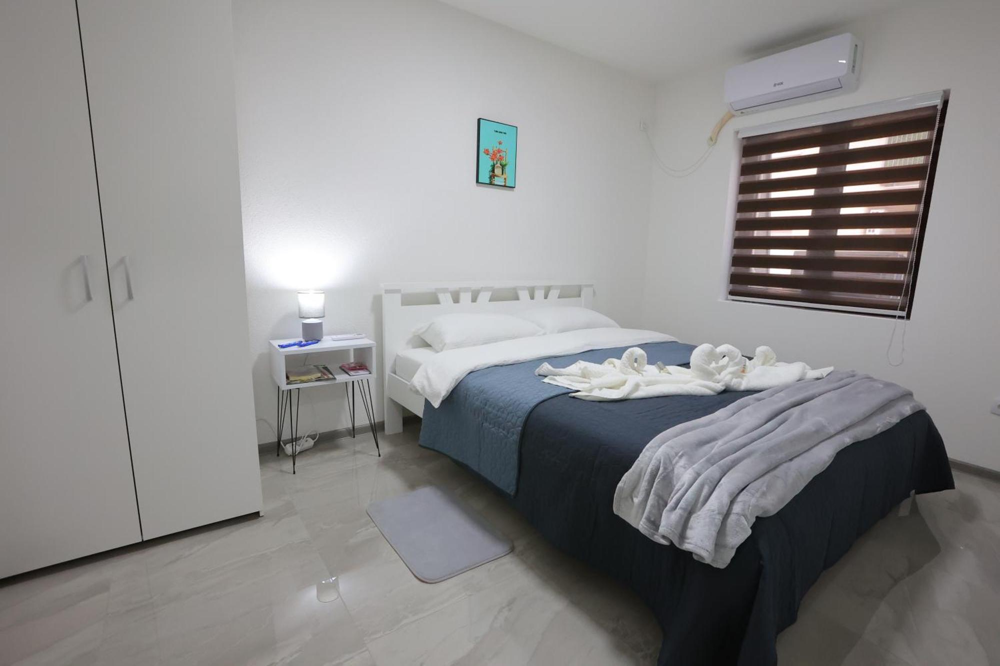 Ivan'S Guesthouse Парасин Экстерьер фото