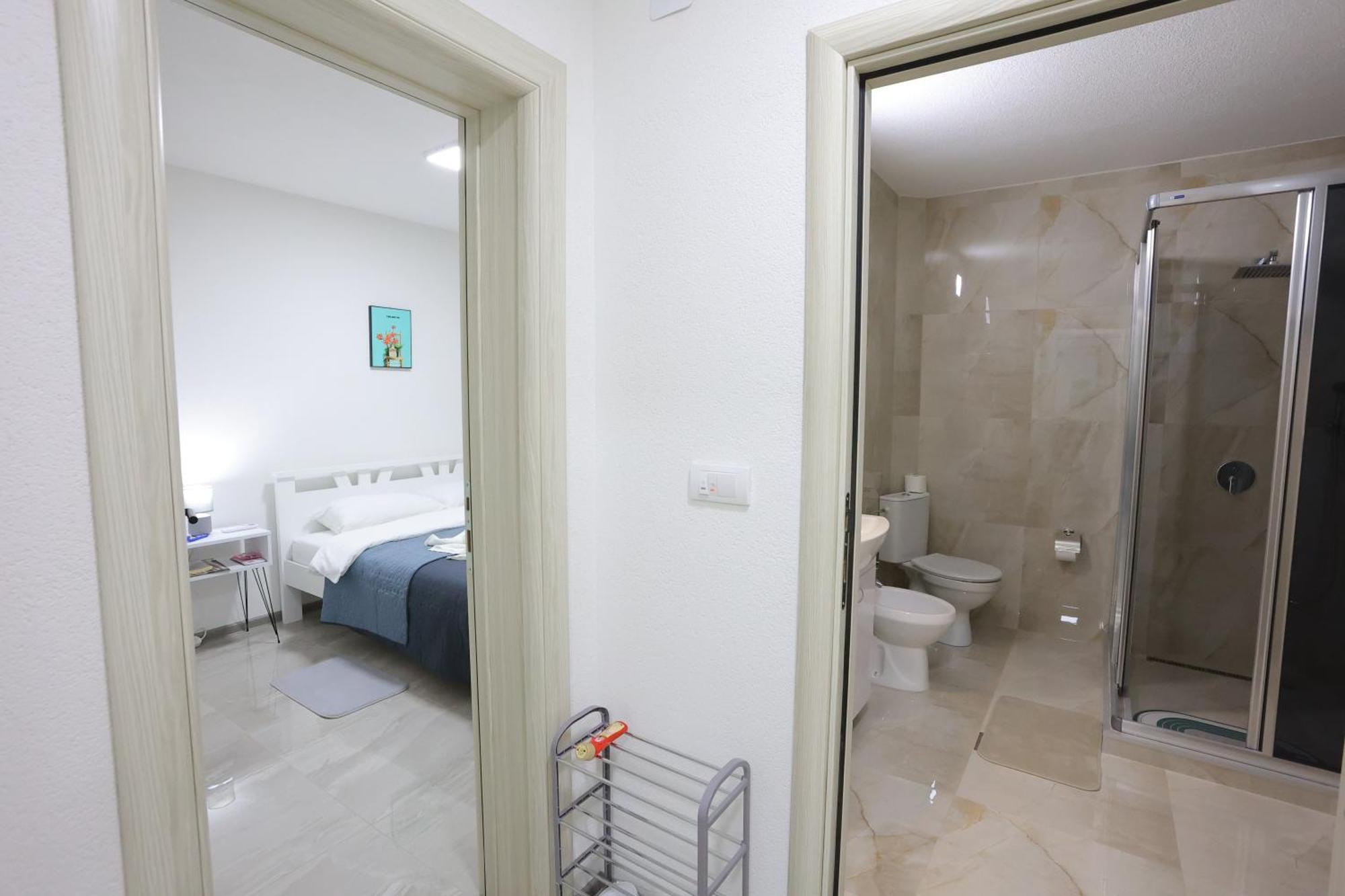 Ivan'S Guesthouse Парасин Экстерьер фото