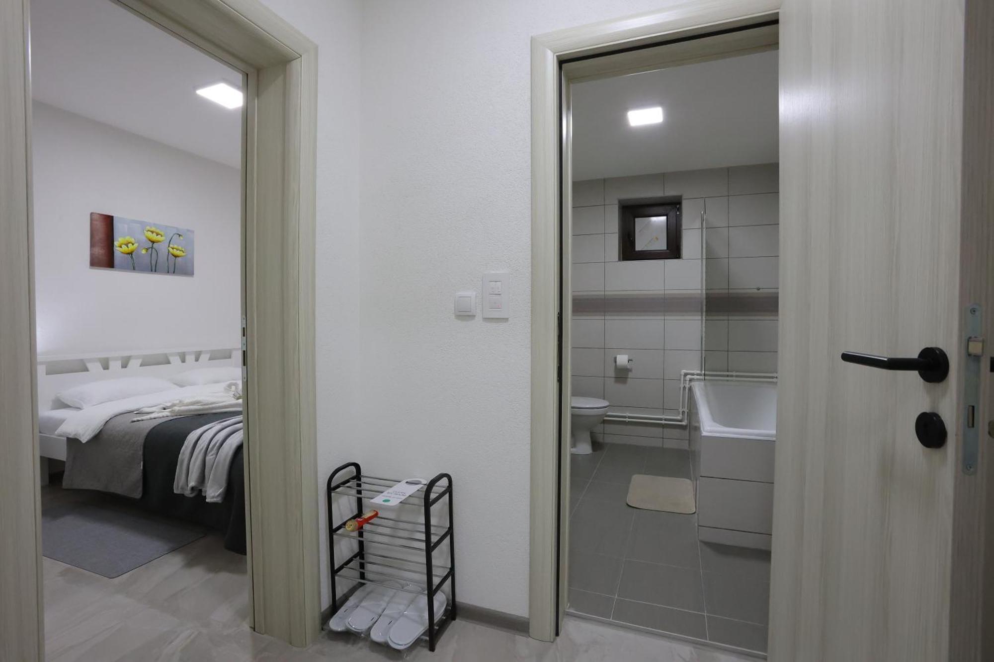 Ivan'S Guesthouse Парасин Экстерьер фото