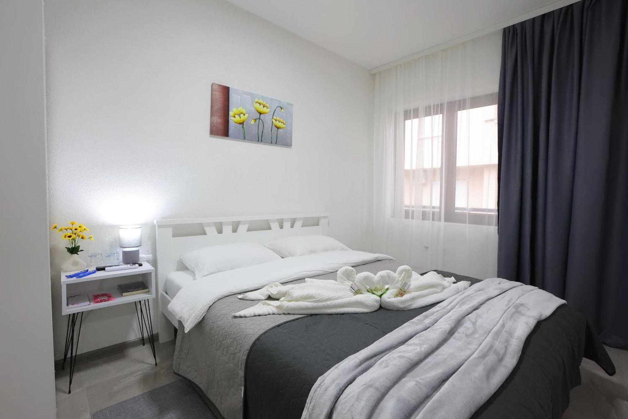 Ivan'S Guesthouse Парасин Экстерьер фото