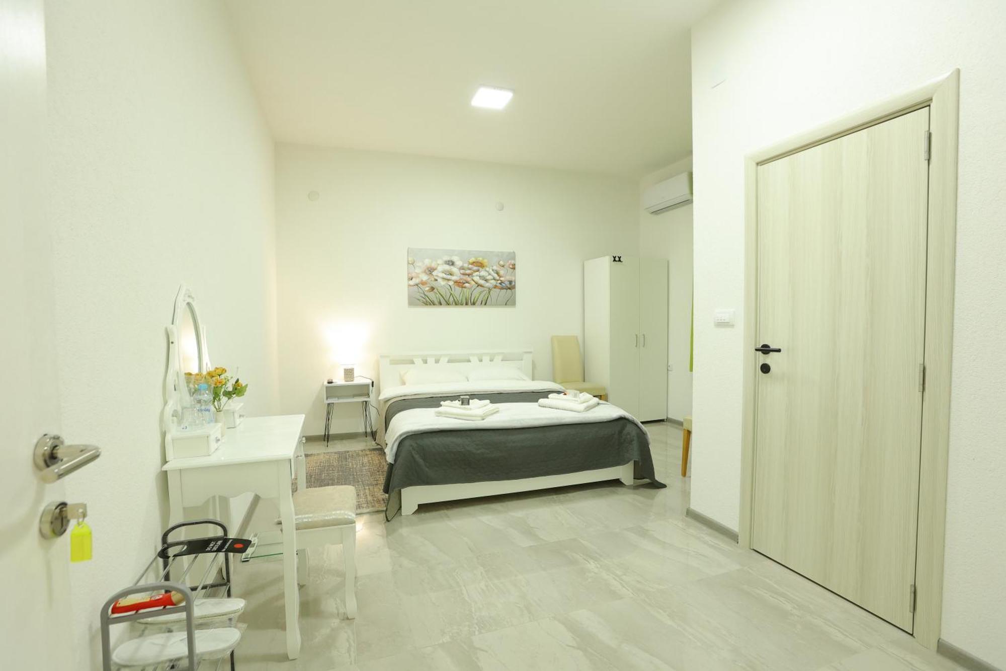 Ivan'S Guesthouse Парасин Экстерьер фото