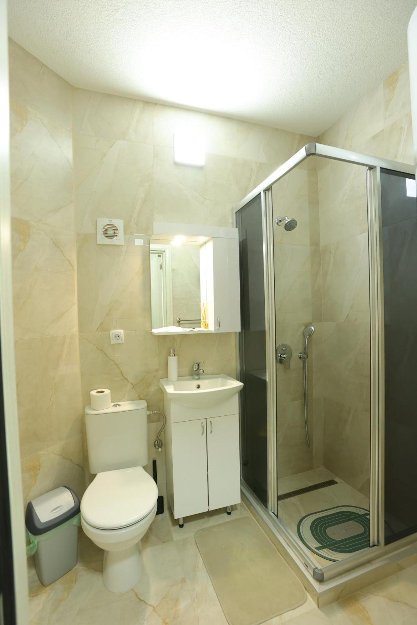 Ivan'S Guesthouse Парасин Экстерьер фото