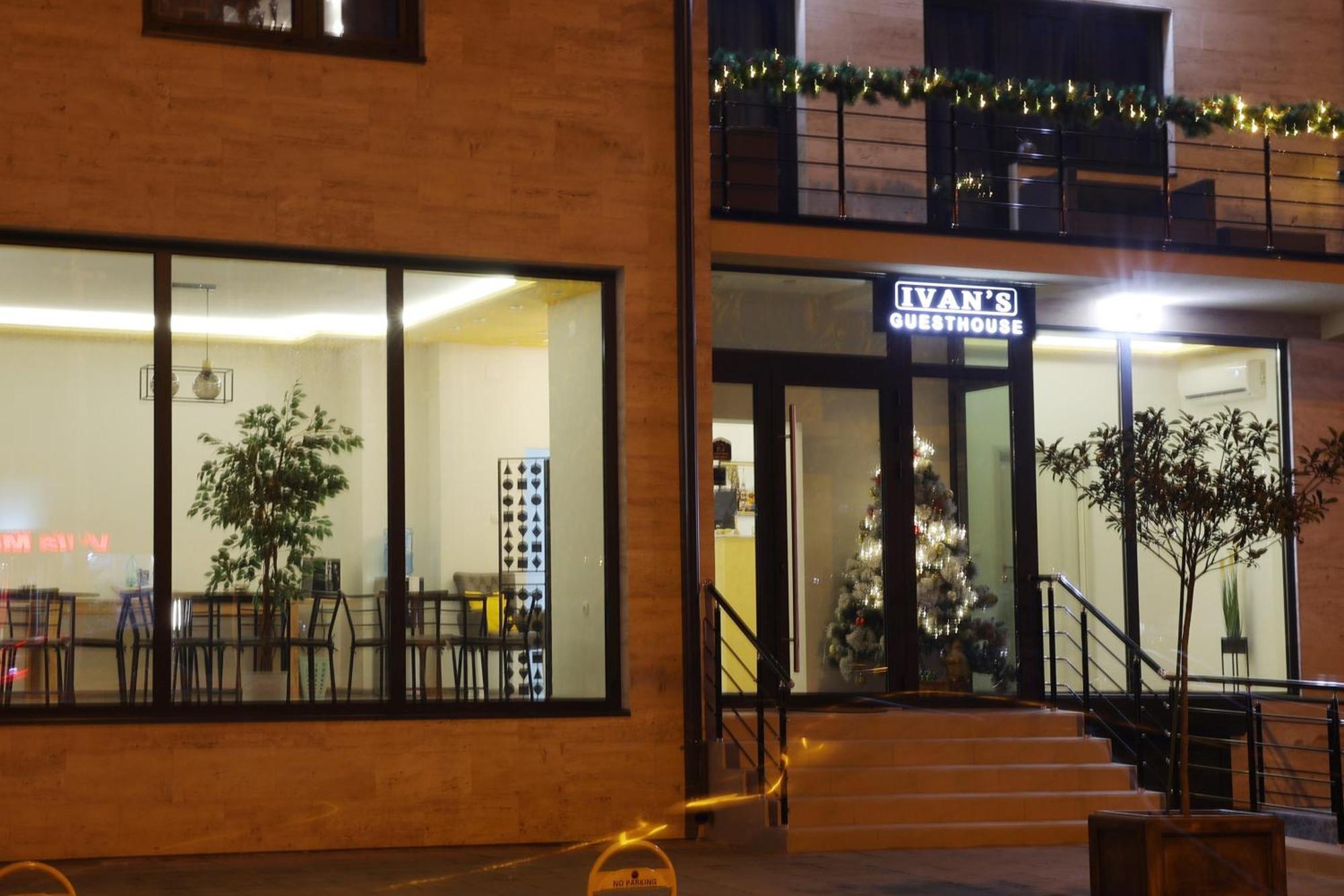 Ivan'S Guesthouse Парасин Экстерьер фото